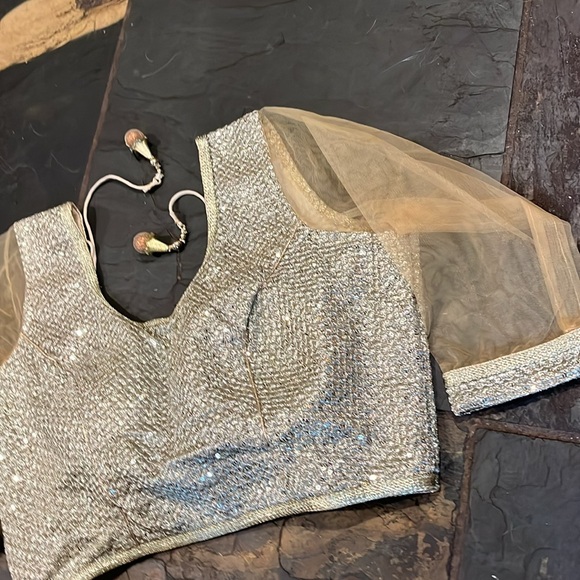 genie GOLD Belly dancer top Gypsy cropped mermaid sheer sleeves dance shirt S M - Picture 13 of 13